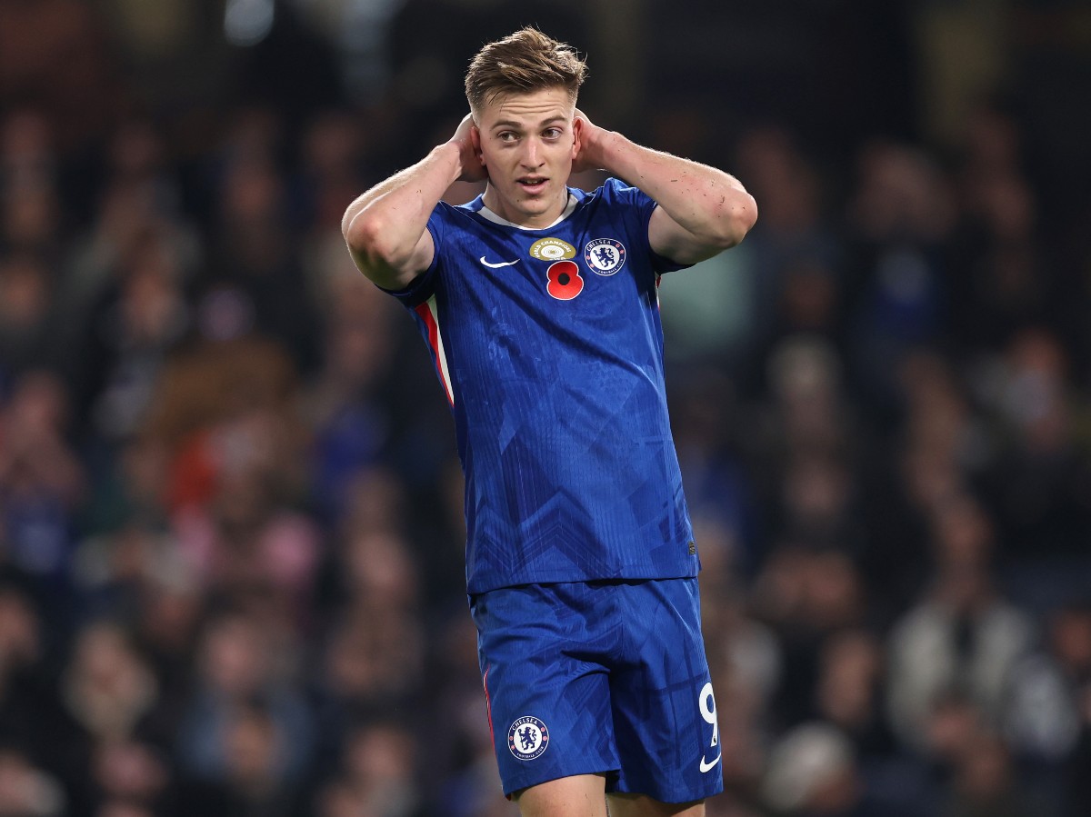 Liam Delap reacts during Chelsea vs Wolves