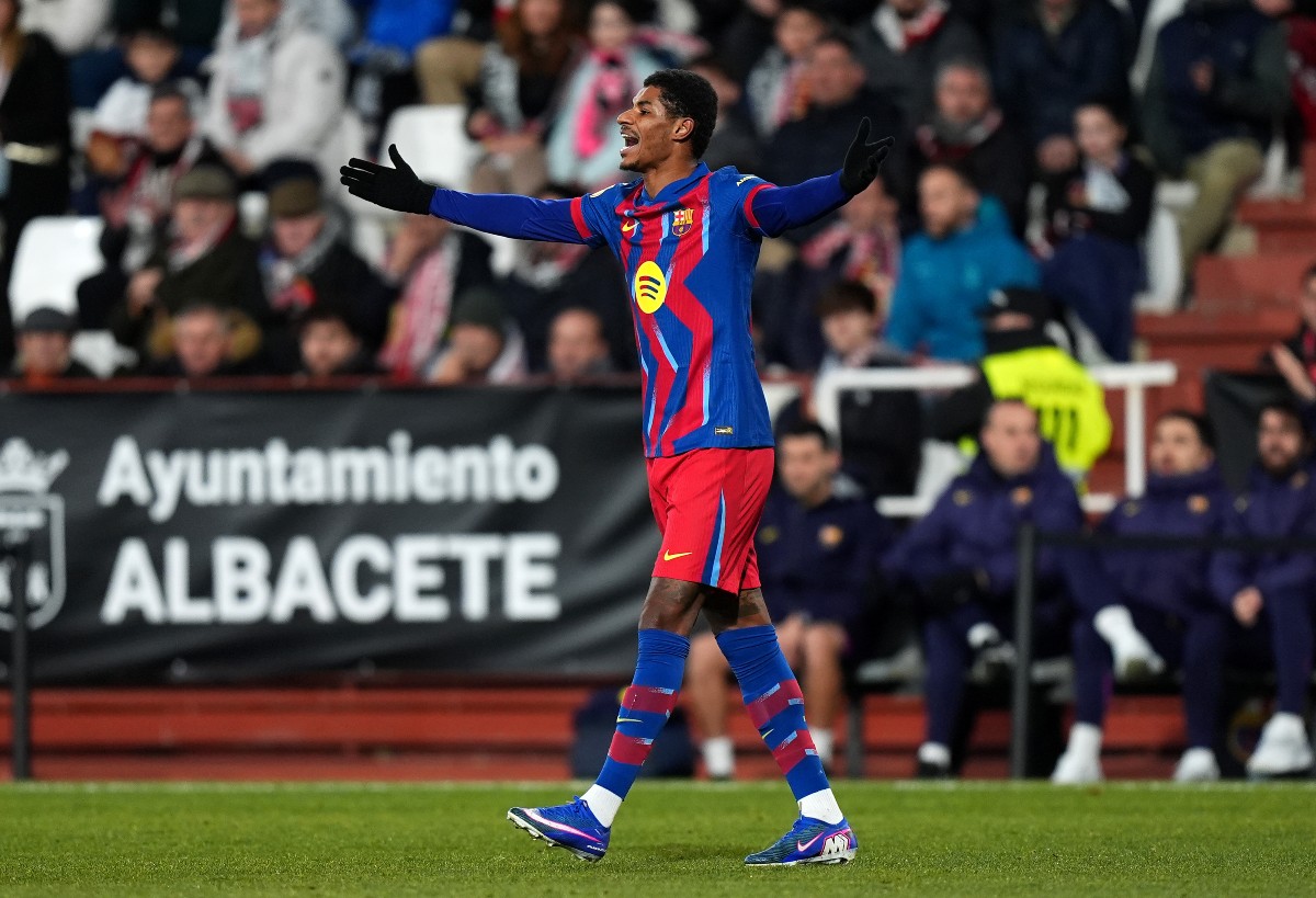 Marcus Rashford reacts during a Barcelona game