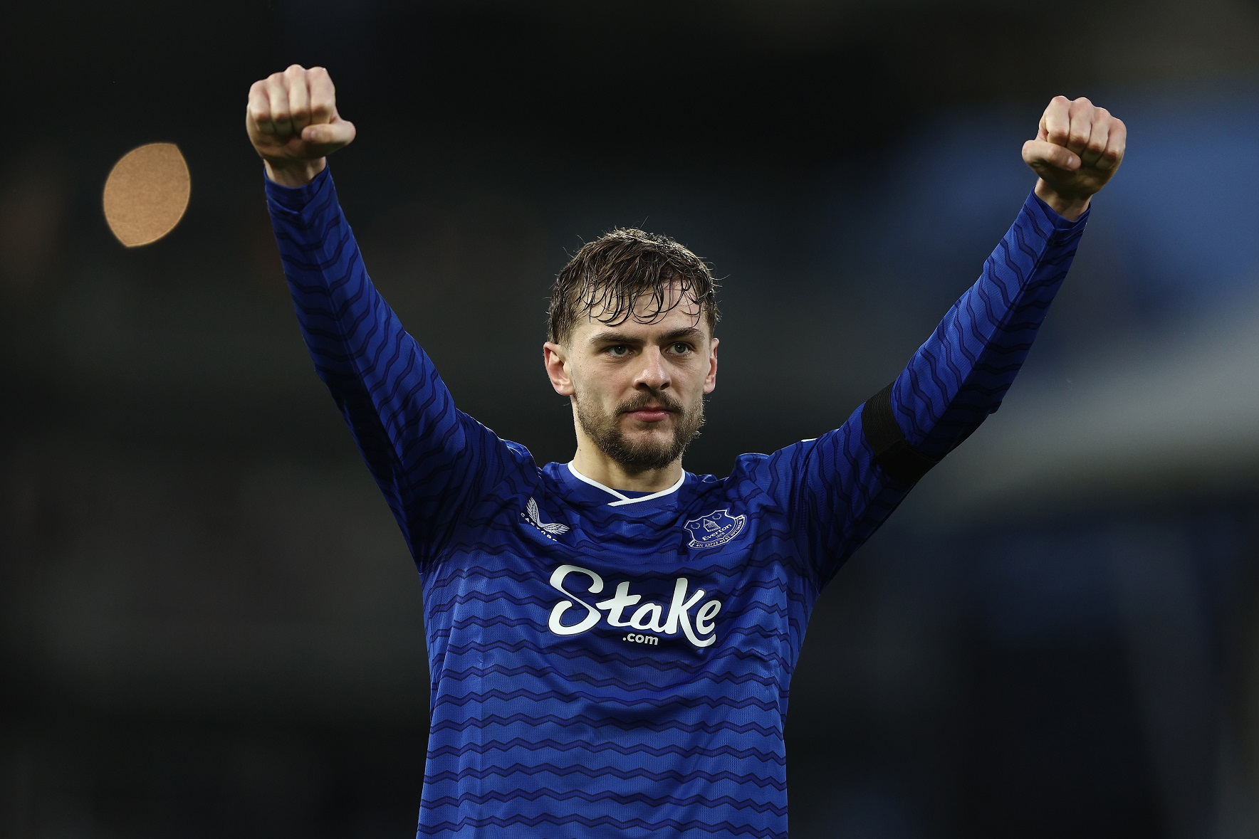Kiernan Dewsbury-Hall of Everton celebrates