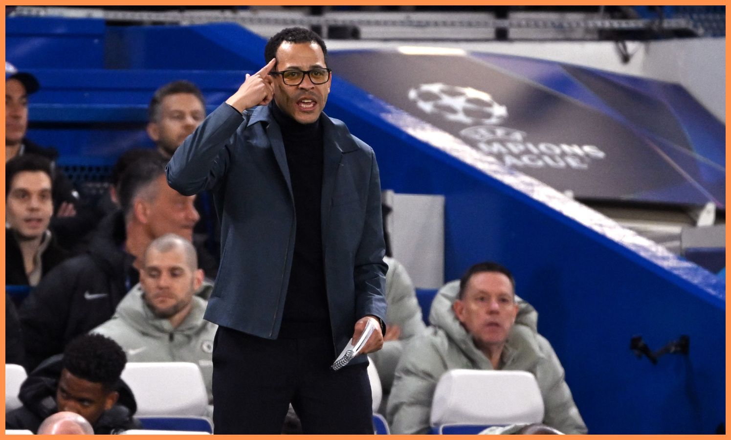 Liam Rosenior during Chelsea's defeat vs PSG