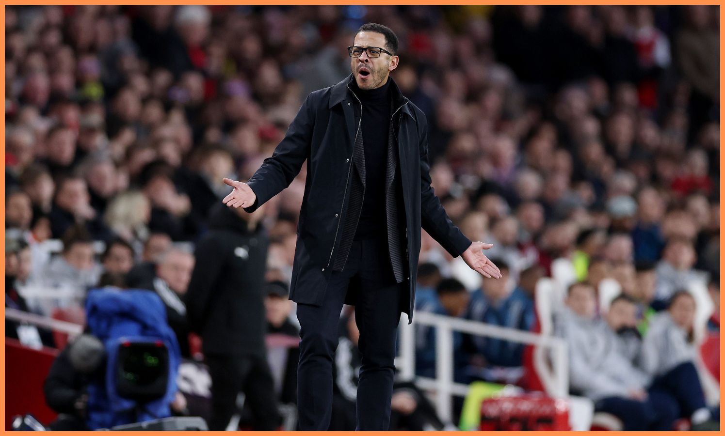 Chelsea manager Liam Rosenior reacts during the defeat to Arsenal