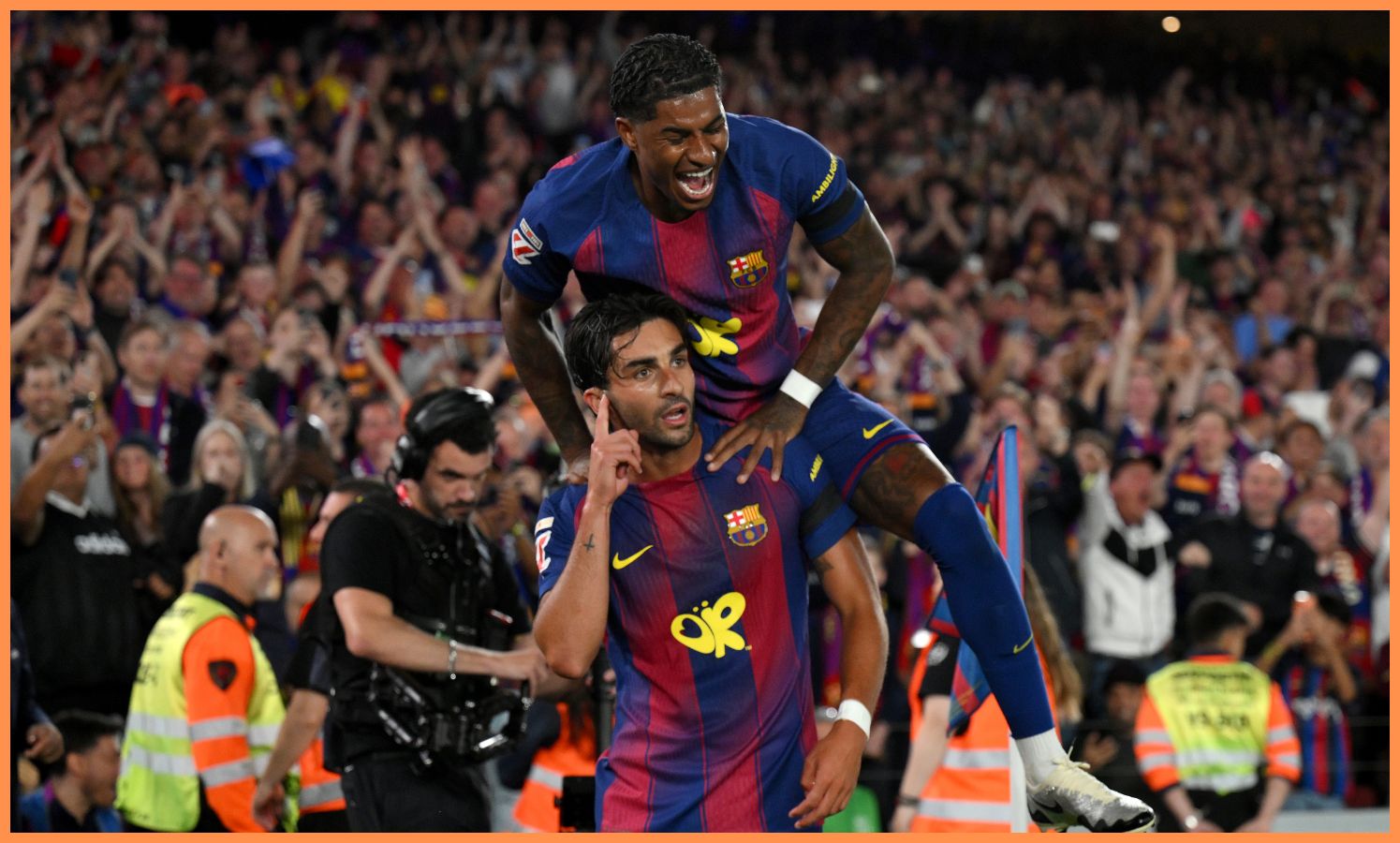 Marcus Rashford celebrates with Barcelona teammate Ferran Torres