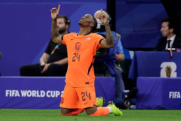 Crysencio Summerville celebrates after scoring for Netherlands vs Japan