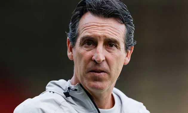 Unai Emery looks on