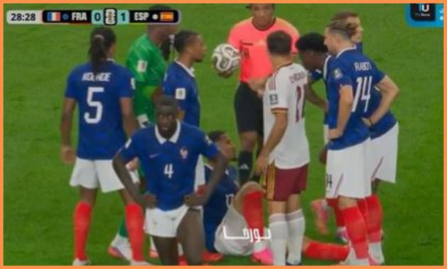 William Saliba suffers an injury during France vs Spain