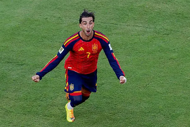: Ferran Torres of Spain celebrates 1-0 during the World Cup match between Spain v Argentina