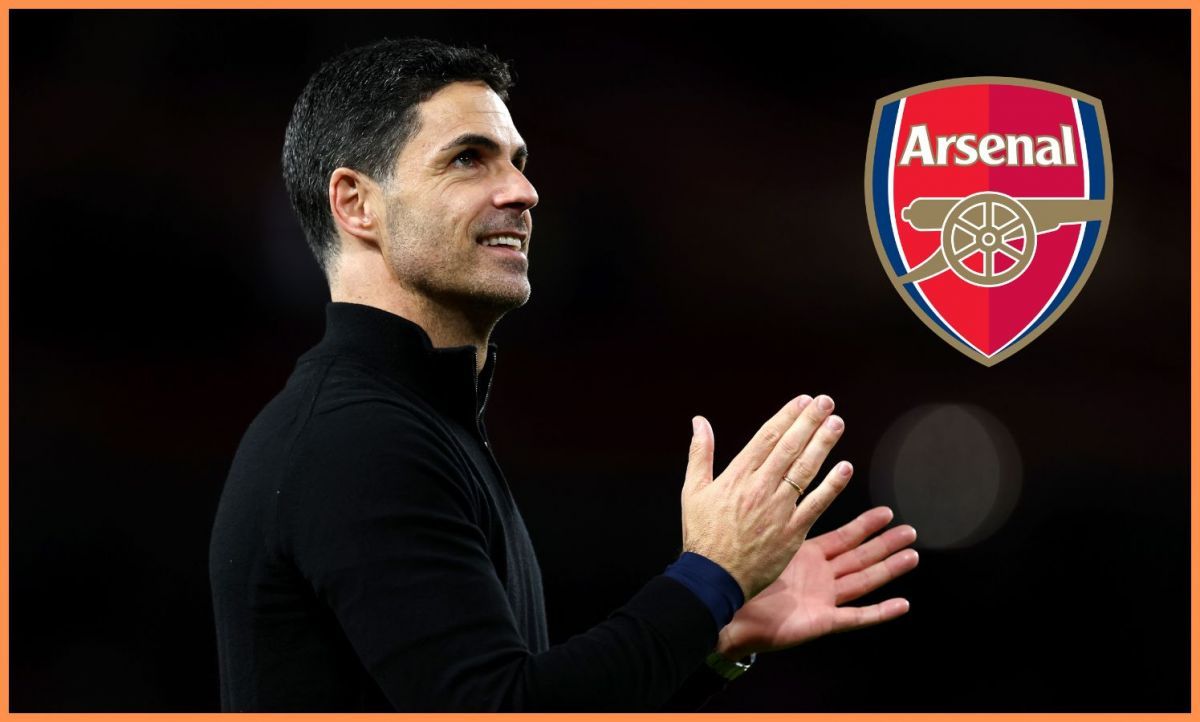 Mikel Arteta with Arsenal badge