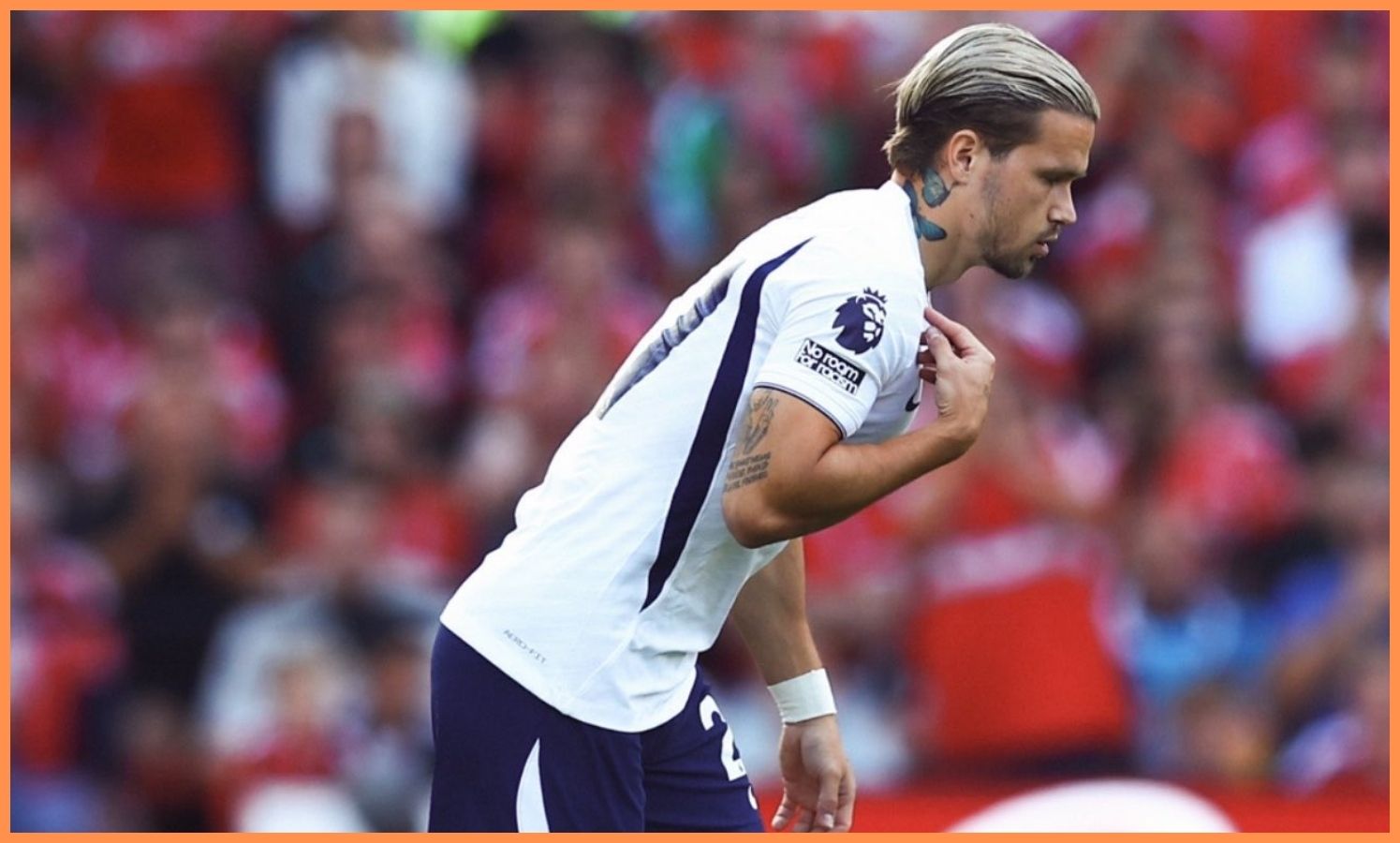 Mykhailo Mudryk enters the game for Tottenham.
