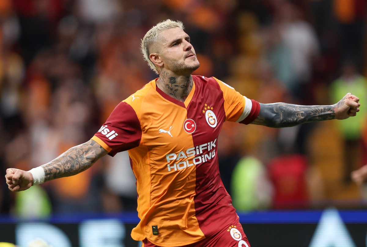 Mauro Icardi celebrates a goal for Galatasaray