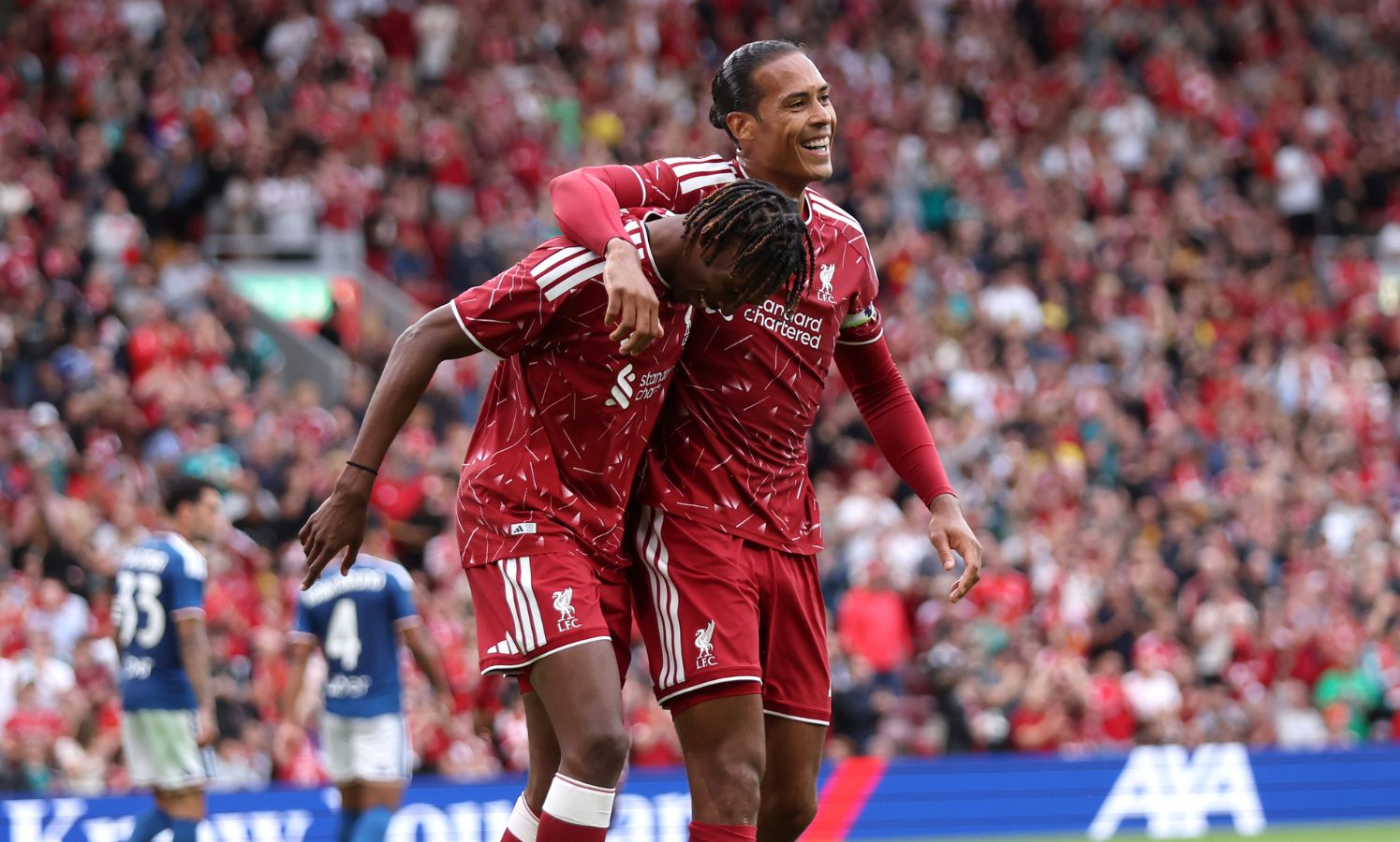 Jeremy Jackett e Virgil van Dijk