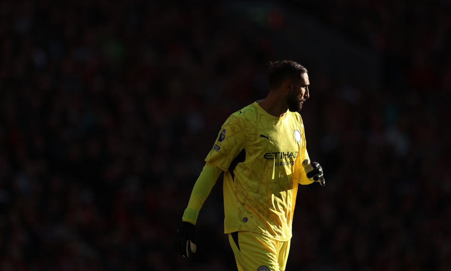 LIVERPOOL, INGLATERRA - 11 DE OUTUBRO: Gianluigi Donnarumma do Manchester City durante a partida da Premier League 2026/27 entre Liverpool FC e Manchester City em Anfield em 11 de outubro de 2026 em Liverpool, Inglaterra. 