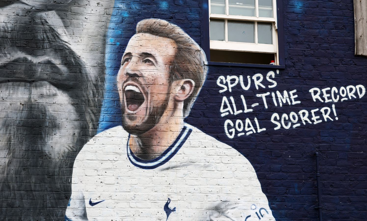 COS-FeaturedHero-Image-Templates-2026-10-16T023949.291 “He guarantees 30 goals every year”: Spurs captain Micky van de Ven names one player he wants Spurs to sign