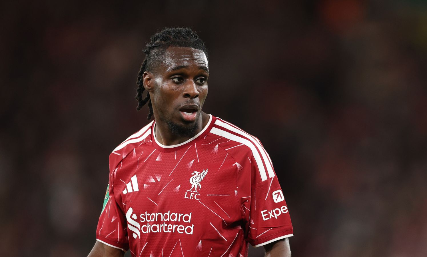 LIVERPOOL, INGLATERRA - 15 DE SETEMBRO: Jeremy Frimpong do Liverpool durante a partida da terceira rodada da Carabao Cup entre Liverpool e Tottenham Hotspur em Anfield em 15 de setembro de 2026 em Liverpool, Inglaterra. 