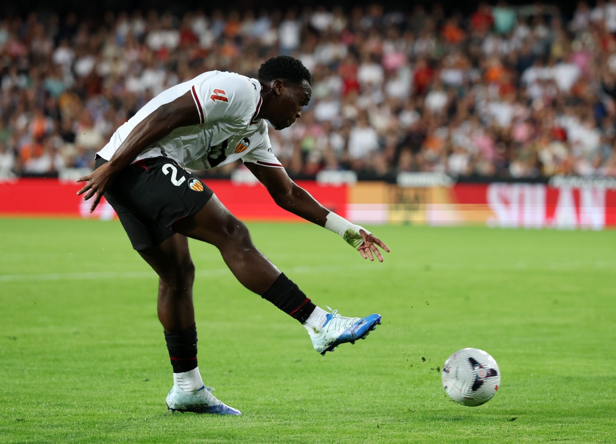 David-Otorbi-in-action-for-Valencia From Spain: Liverpool have intensified efforts to sign star with €30m release clause