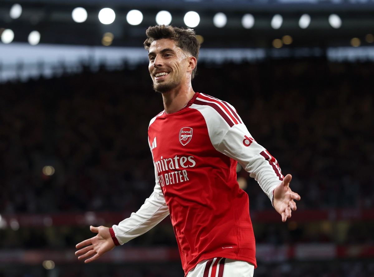 Guy Howards comemora gol pelo Arsenal