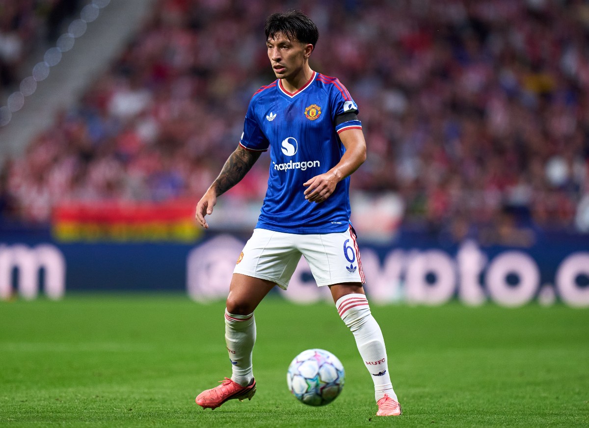 Lisandro Martinez in action for Manchester United against Atletico Madrid