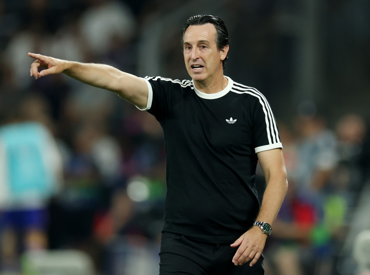 “Give him the f***ing keys” – Man Utd urged to hire “amazing” manager who struggled at rivals