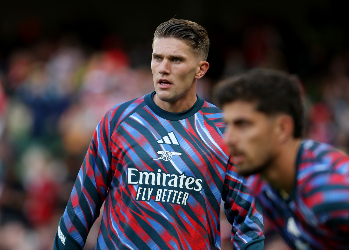 Victor Giogères no treino pré-jogo do Arsenal