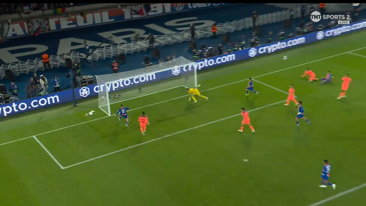 Fabian Ruiz taps in at the far post.