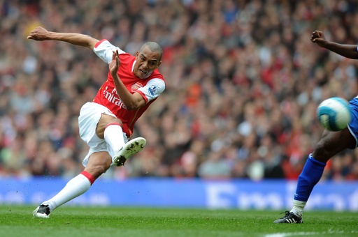 Soccer - Barclays Premier League - Arsenal v Reading - Emirates Stadium