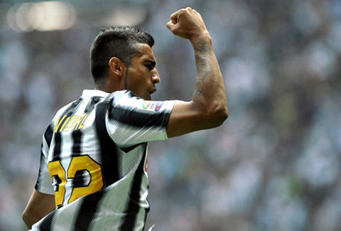 Arturo Vidal 1 COS