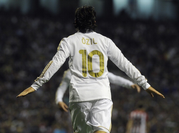 mesut ozil real madrid jersey