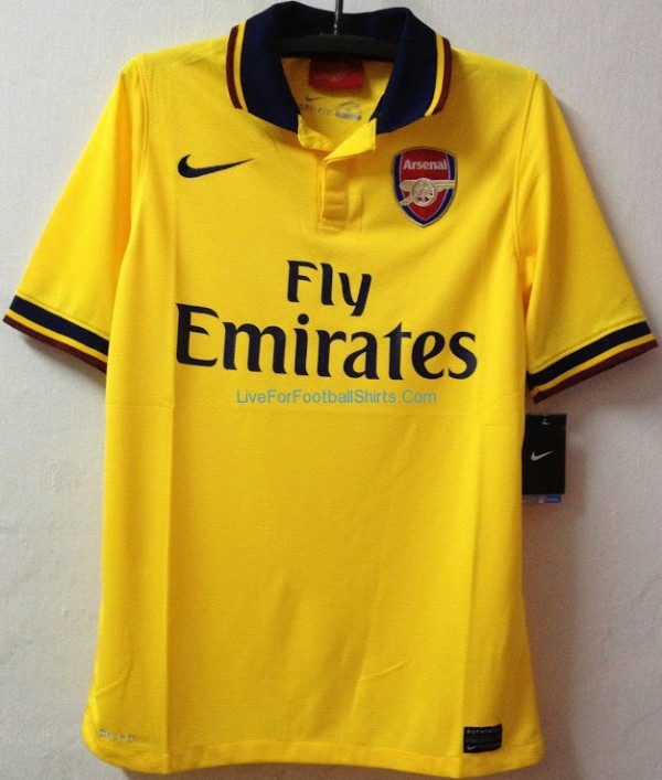 Plotselinge afdaling Geleerde Thespian Image) New Arsenal Nike Away Kit for 2013/14 Revealed | CaughtOffside