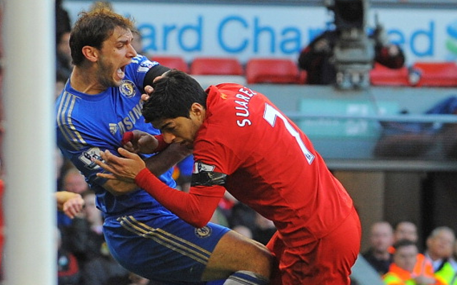 Liverpool Luis Suarez Bite Chelsea Branislav Ivanovic