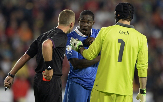 Video) Mario Balotelli Punches & Wall After Red Card Czech | CaughtOffside