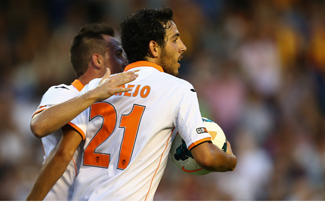 Video) Dani Parejo Scores For Valencia Against Swansea City | CaughtOffside