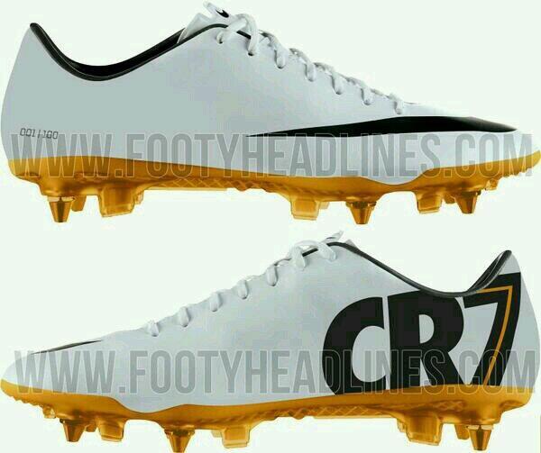 Gold and white cr7 2024 boots