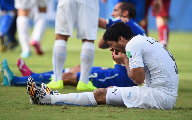 Luis Suarez Uruguay Giorgio Chiellini Italy