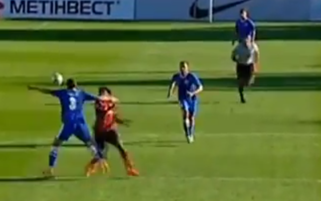 (Video) Luiz Adriano Knocked Out By WWE Clothesline In Shakhtar Donetsk ...