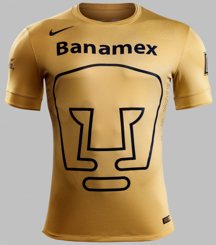 Pumas de la UNAM home 2014-15