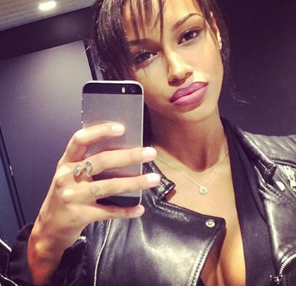 Download (Images) Leather Fanny! Gorgeous Ex Mario Balotelli WAG ...