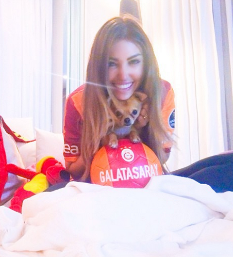Yolanthe Sneijder-Cabau