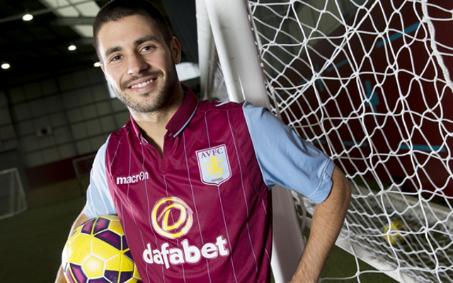 Carles Gil Aston Villa