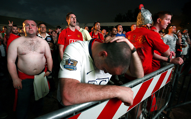 The 10 Worst Behaved Premier League Fans Manchester United And Chelsea Among Worst Offenders