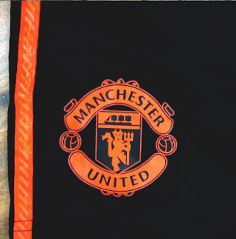 manchester united orange kit