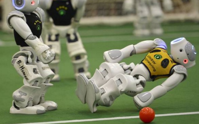 Robot football fail