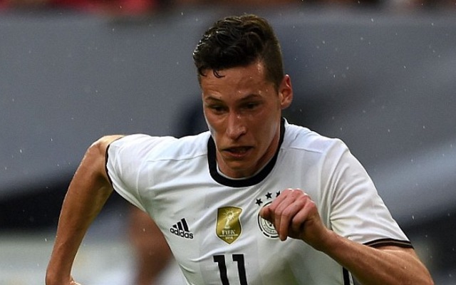 Julian Draxler running