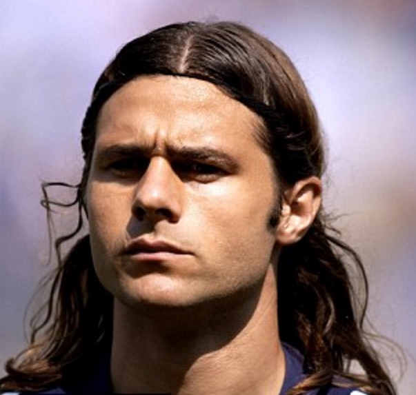 Mauricio-Pochettino-long-hair.jpg