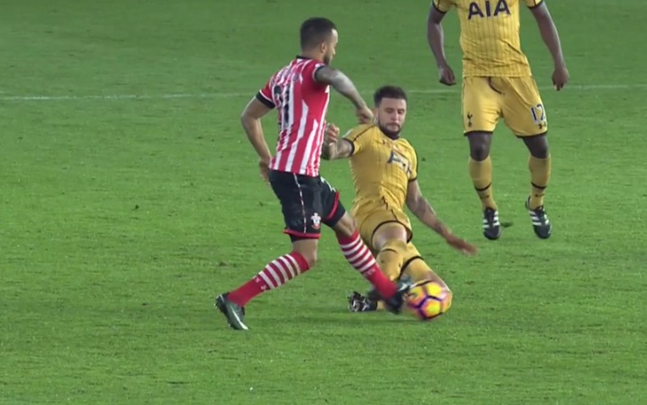 Kyle Walker foul on Ryan Bertrand