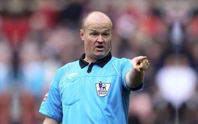 Referee Lee Mason