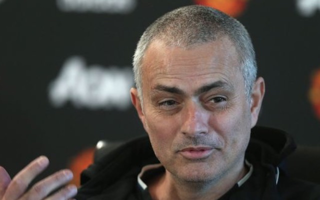 Skin head Jose Mourinho in press conference