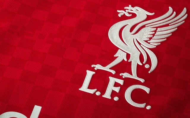 LFC crest on 2016-17 shirt