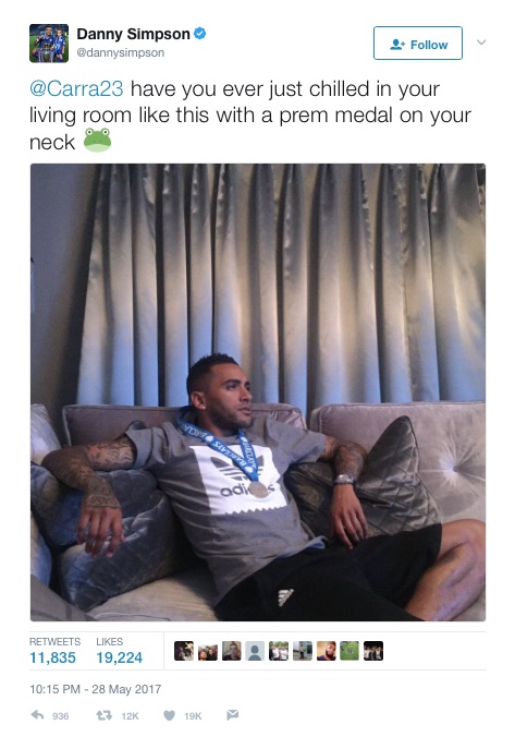 Danny Simpson trolling Jamie Carragher