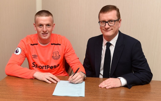 Jordan Pickford signs for Everton