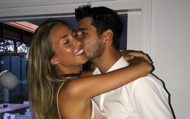 Alvaro Morata kissing wife Alice Campello