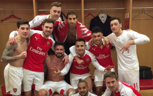 Arsenal team photo in dressing room
